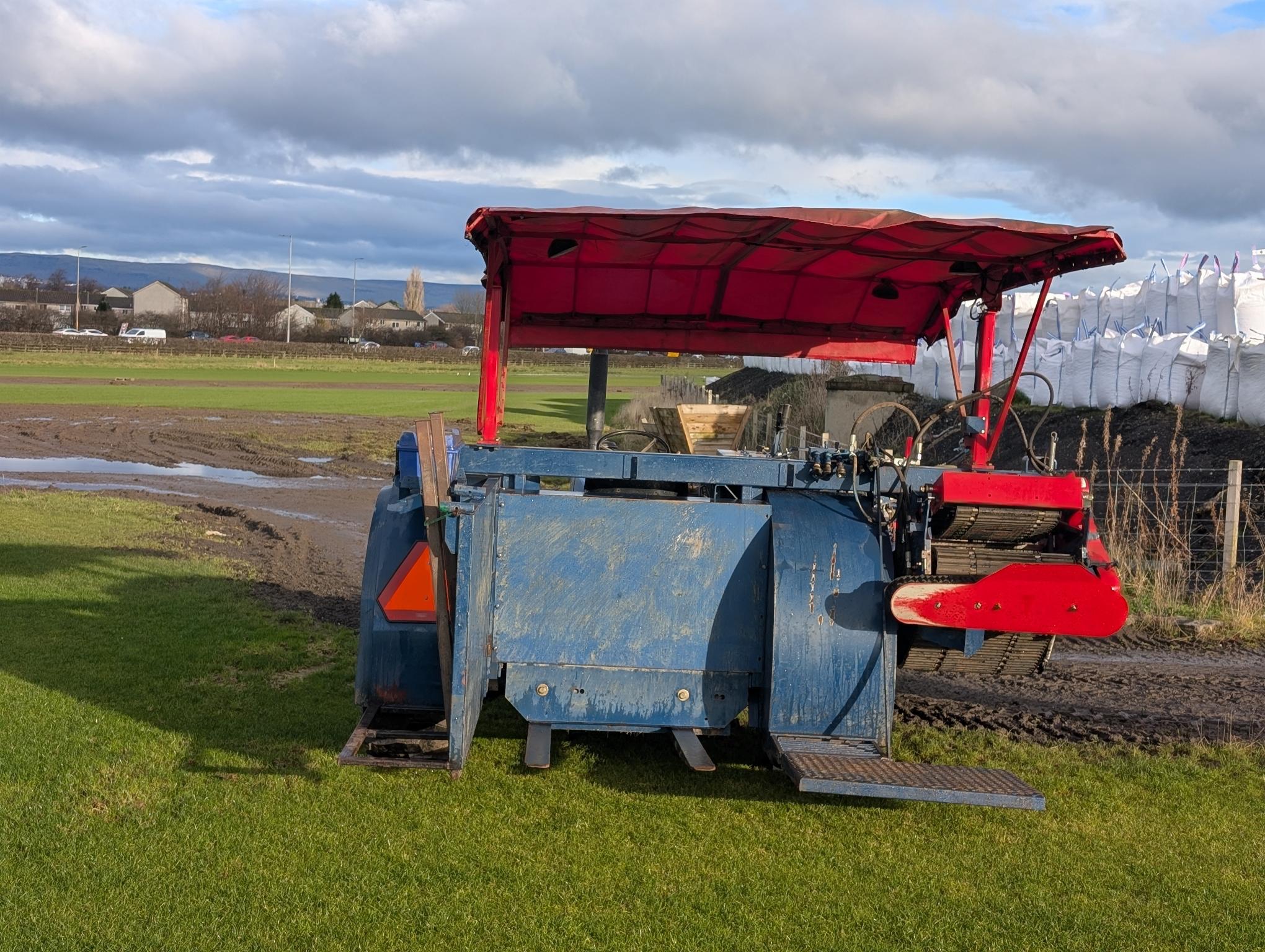 Brouwer Kesmac SN1560 Sod Harvester for sale