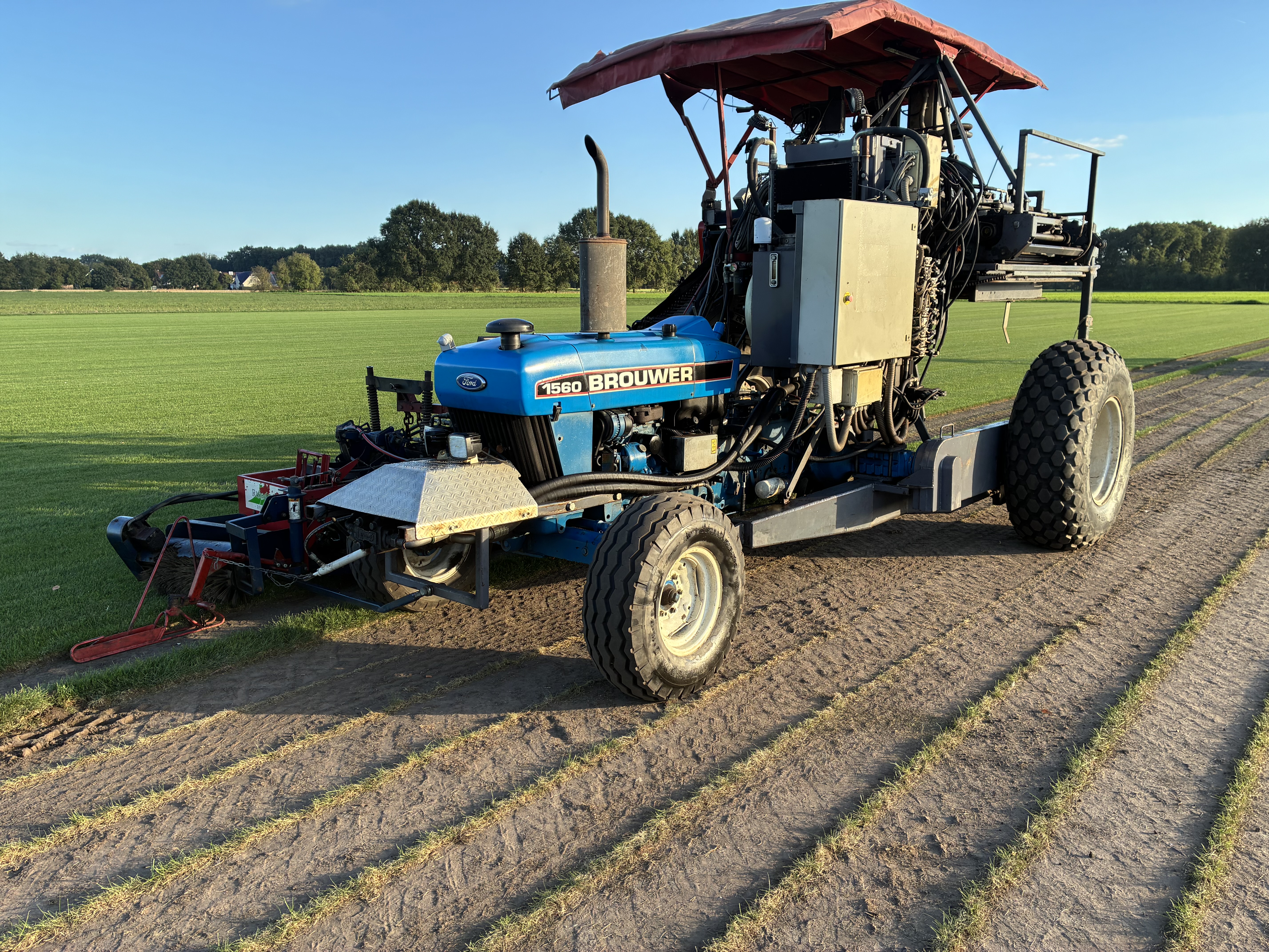Hytek Autostacker with Brouwer 1560 Peeling unit for sale