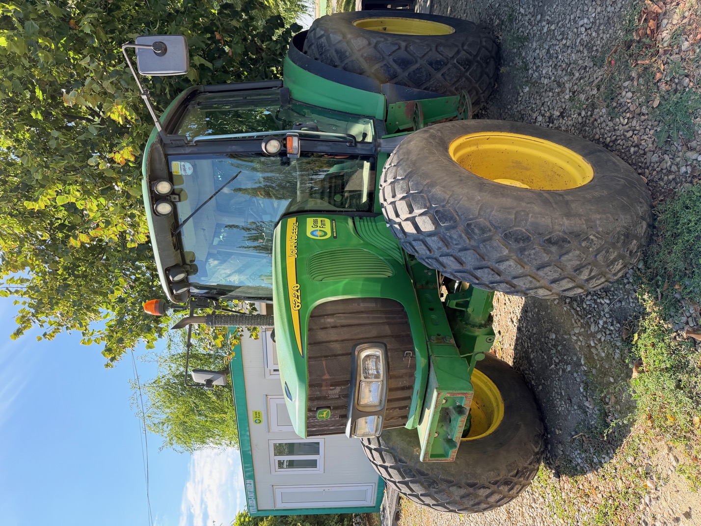 John Deere 6220  for sale