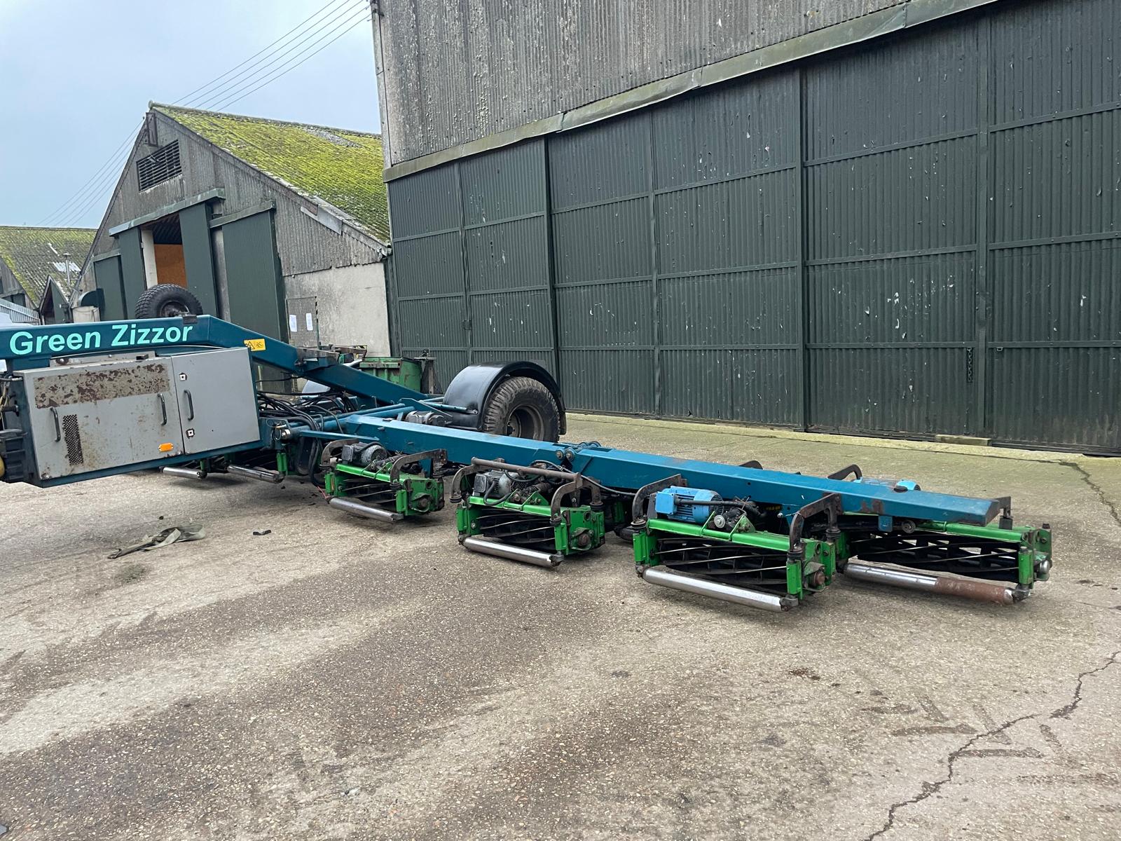 2007 Leijenaar Green Zizzor 10.5 metre electric cylinder mower. for sale