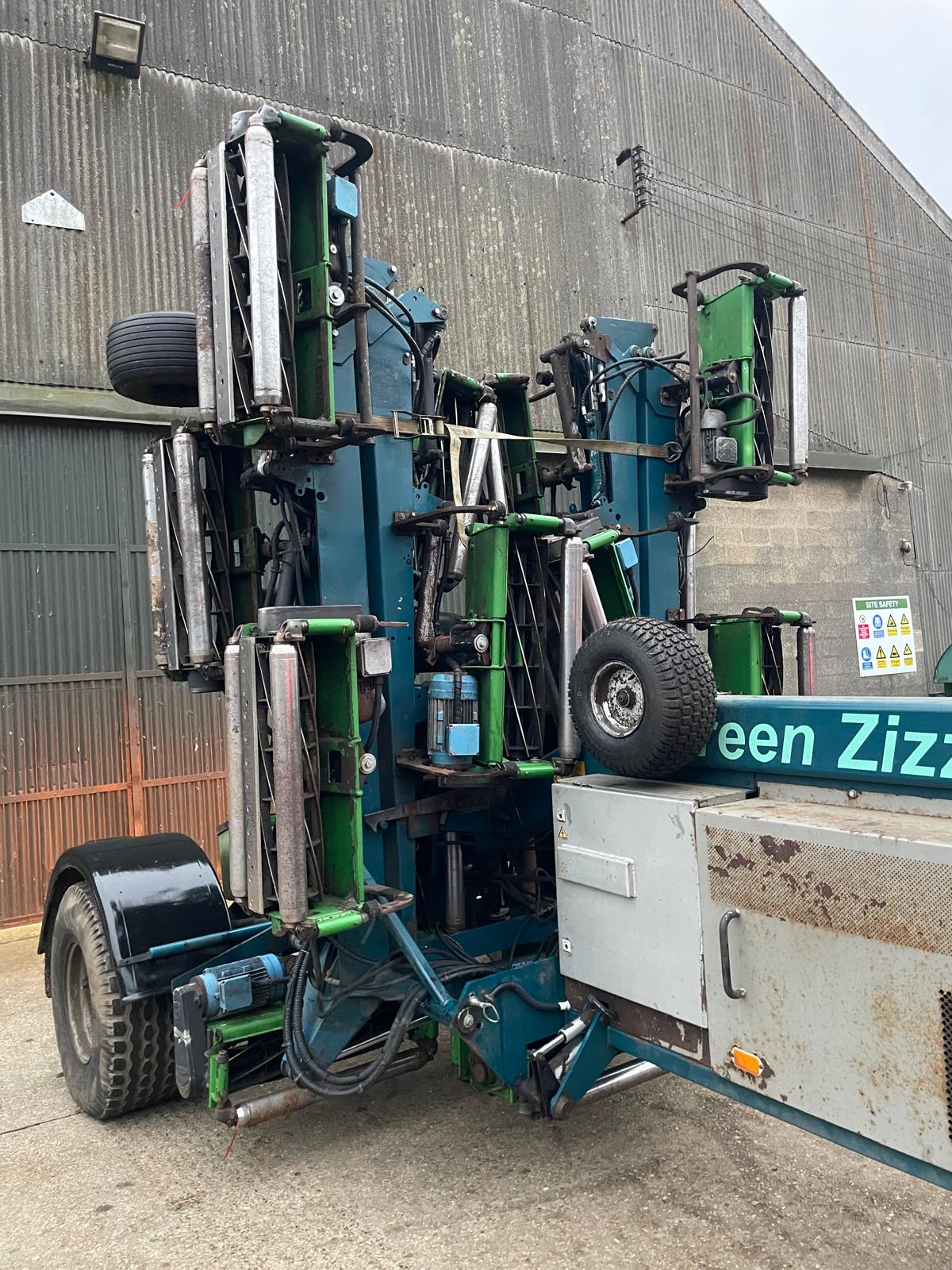 2007 Leijenaar Green Zizzor 10.5 metre electric cylinder mower. for sale