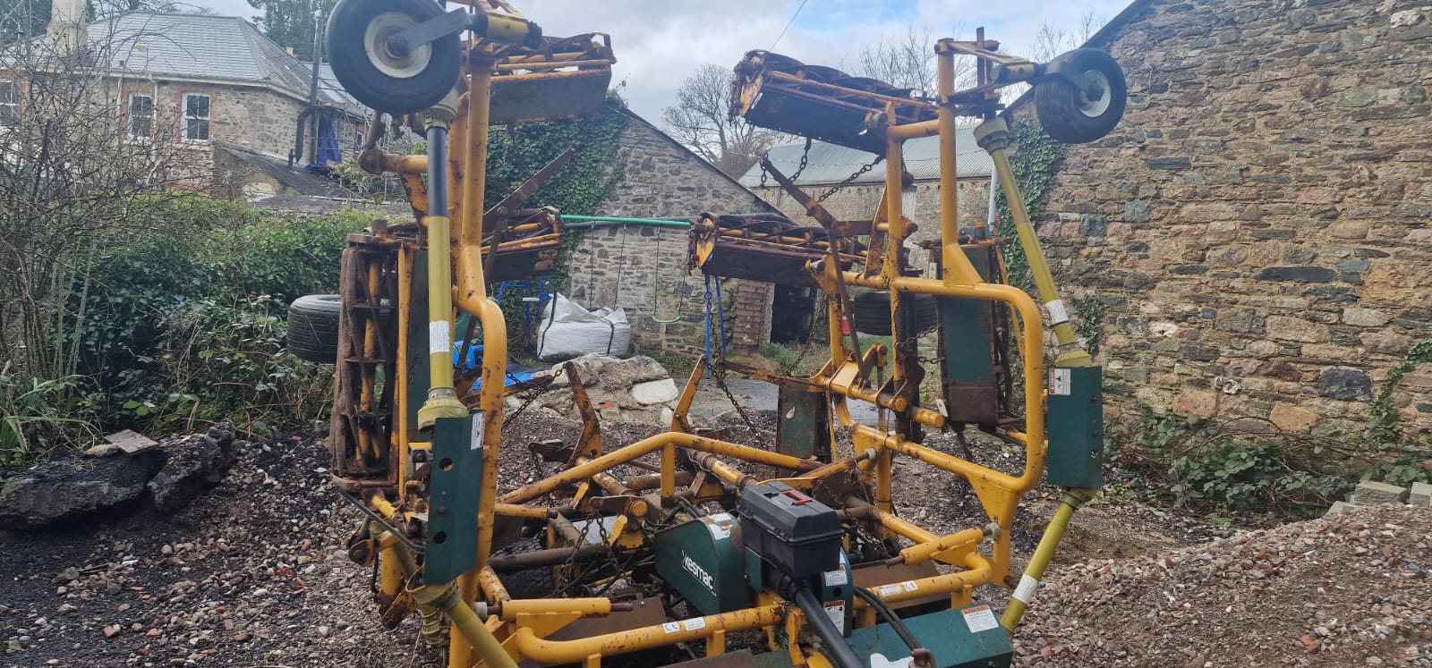 Kesmac 11 gang mower. for sale